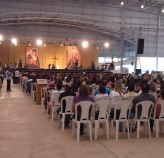 Grupos participando de uma missa  no Rincão
